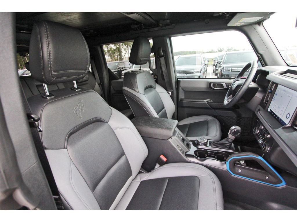 Used 2024 Ford Bronco Black Diamond image 28
