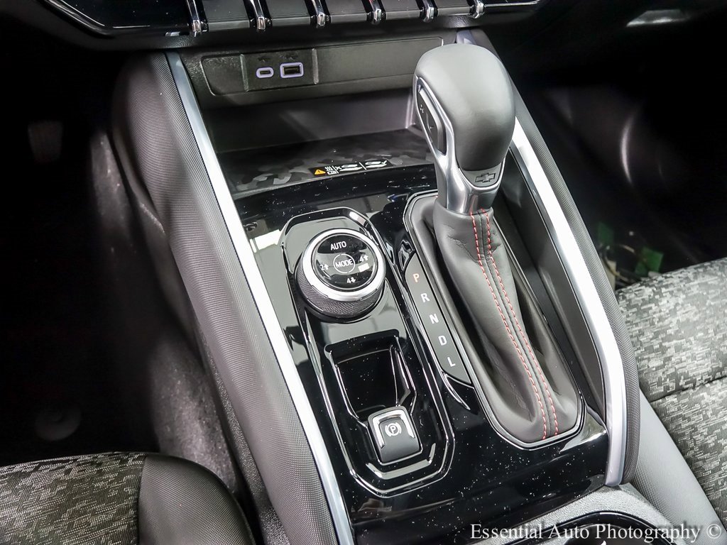 Used 2024 Chevrolet Colorado Z71 w/ Z71 Convenience Package 2 image 18