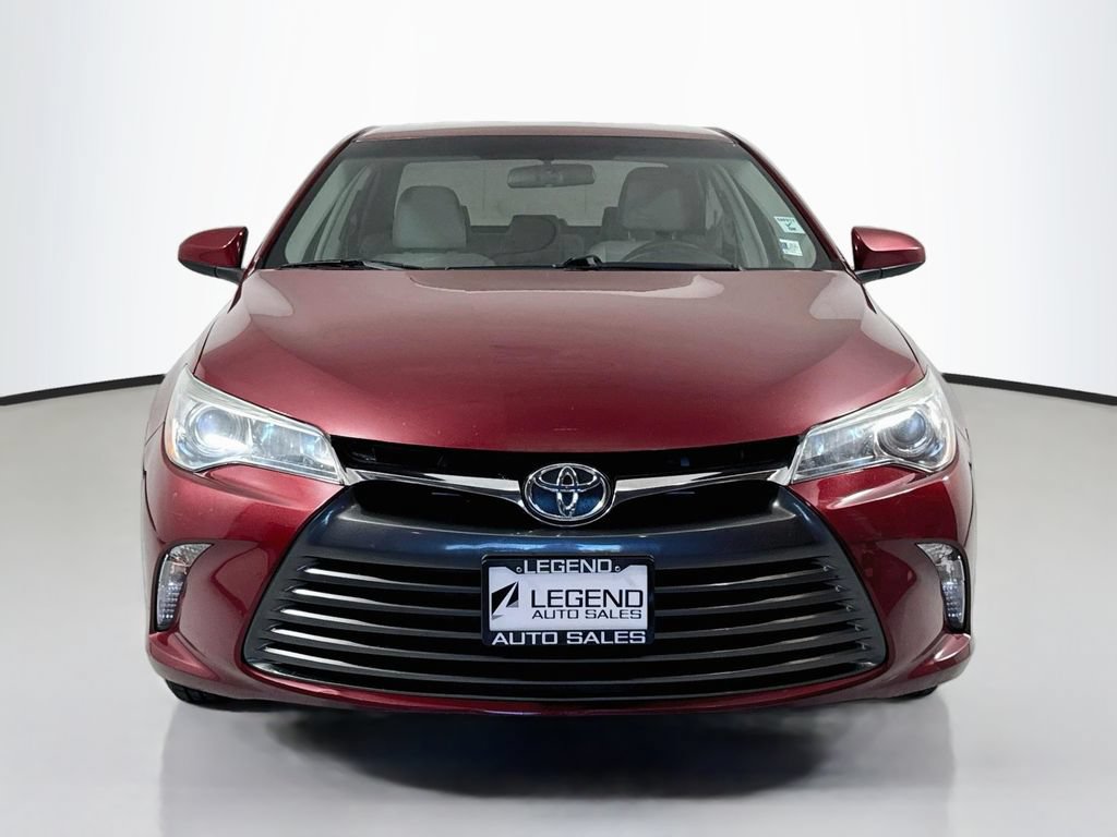 Used 2017 Toyota Camry LE FWD image 2