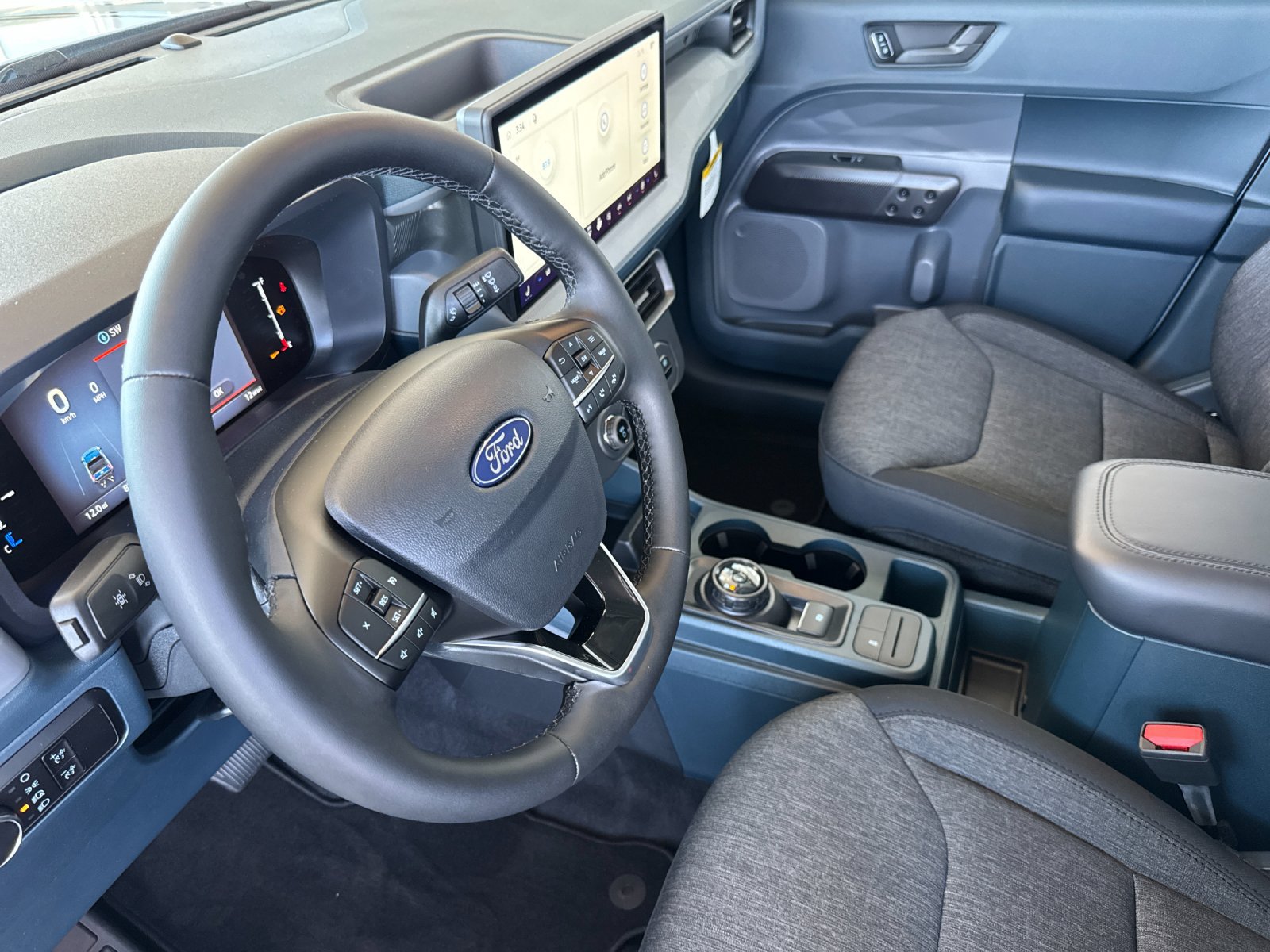 New 2026 Ford Maverick XLT w/ Equipment Group 301A AWD/4WD image 9