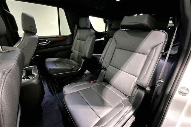 Used 2025 GMC Yukon Denali w/ Sun & Power Step Package image 22
