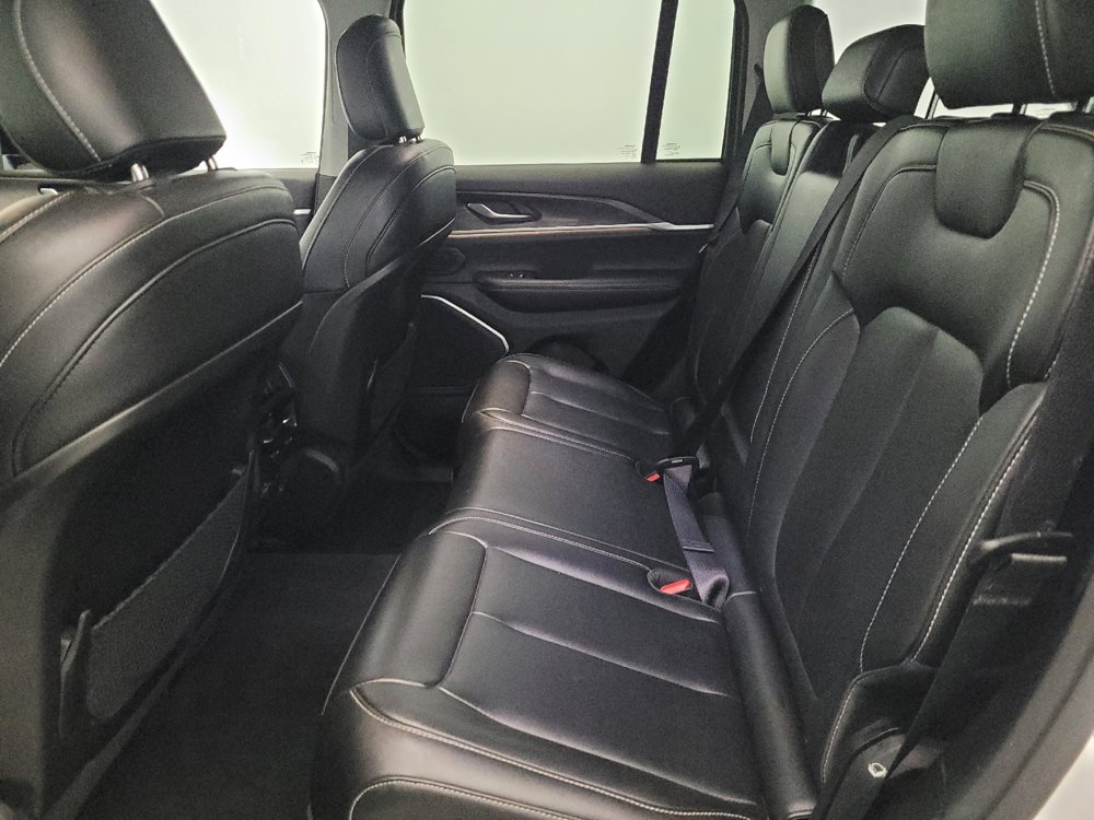 Used 2023 Jeep Grand Cherokee 4WD 4xe image 18
