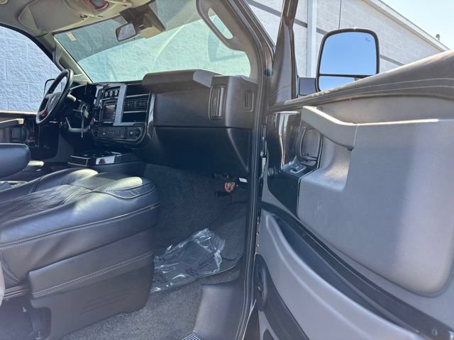 Used 2021 GMC Savana 2500 w/ Enhanced Convenience Package RWD image 20