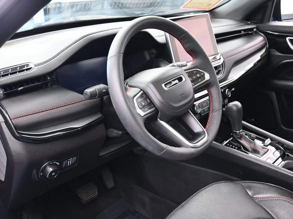 Used 2023 Jeep Compass Trailhawk w/ Trailhawk Elite Group image 10