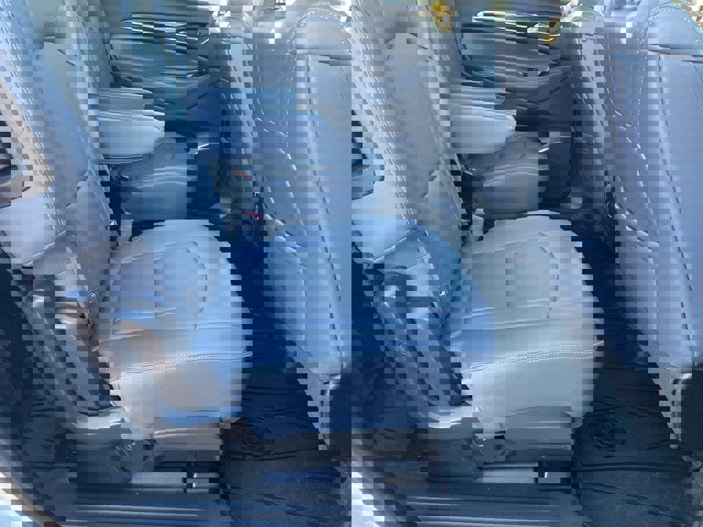 Used 2021 Buick Enclave Premium w/ Sun and Sites Package image 22