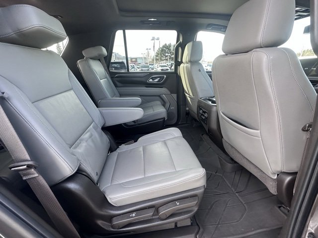 Used 2021 Chevrolet Tahoe LT w/ LT Signature Package image 12