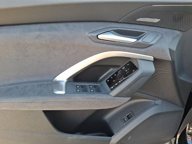 New 2026 Audi SQ5 Prestige AWD/4WD image 8