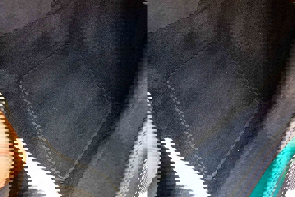 Certified 2024 Ferrari Purosangue image 32