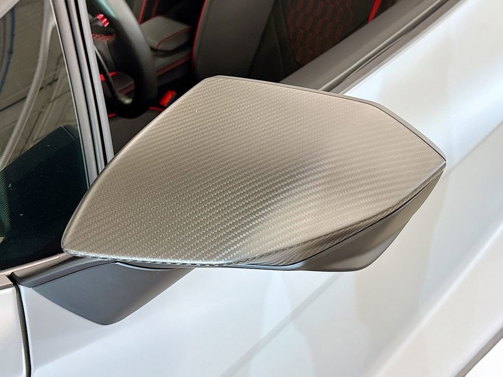 Used 2024 Lamborghini Revuelto image 27