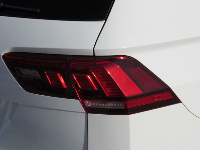 Used 2021 Volkswagen Tiguan S image 13