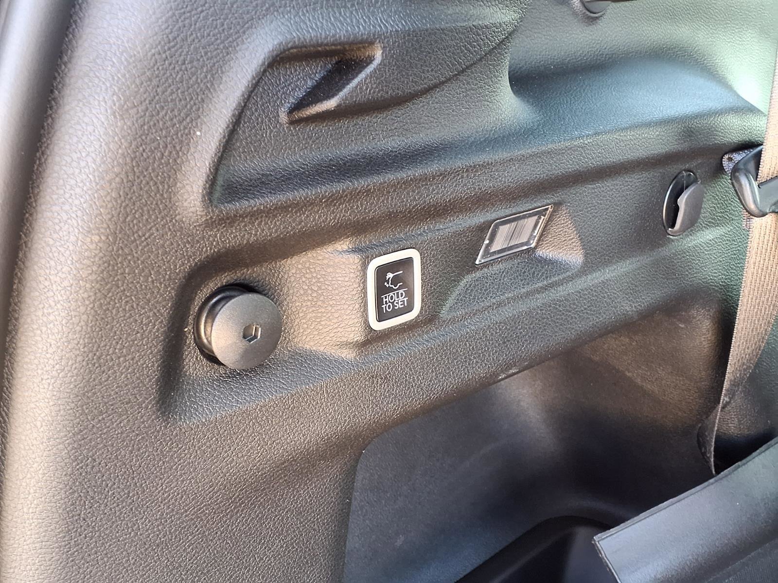 Used 2024 Jeep Grand Cherokee L Laredo AWD/4WD image 30