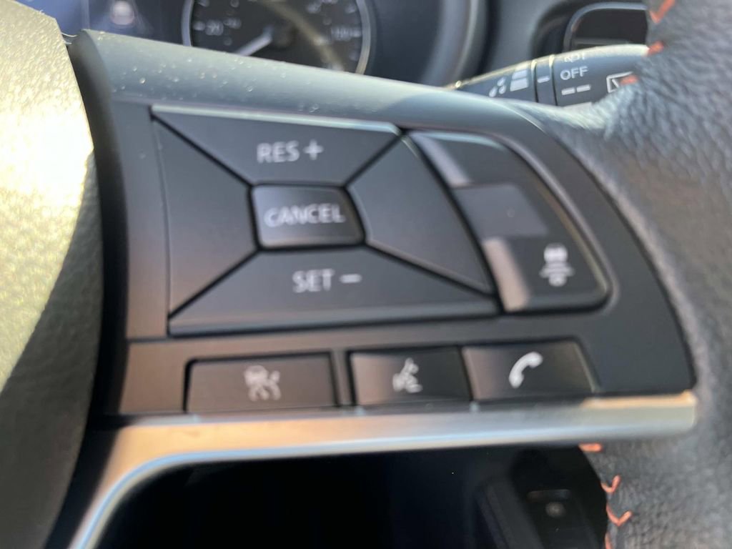 Used 2024 Nissan Kicks SR w/ SR Premium Package image 28