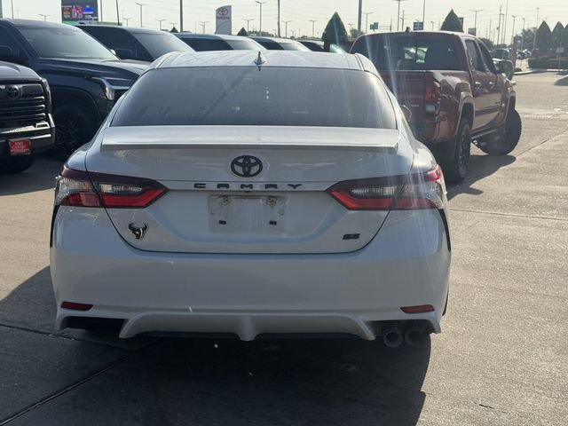 Used 2023 Toyota Camry SE FWD image 6