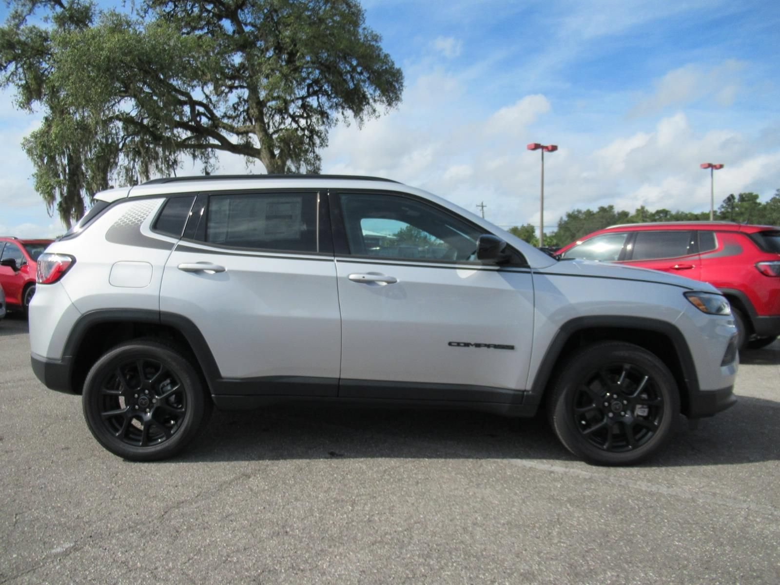 New 2026 Jeep Compass Latitude AWD/4WD image 2