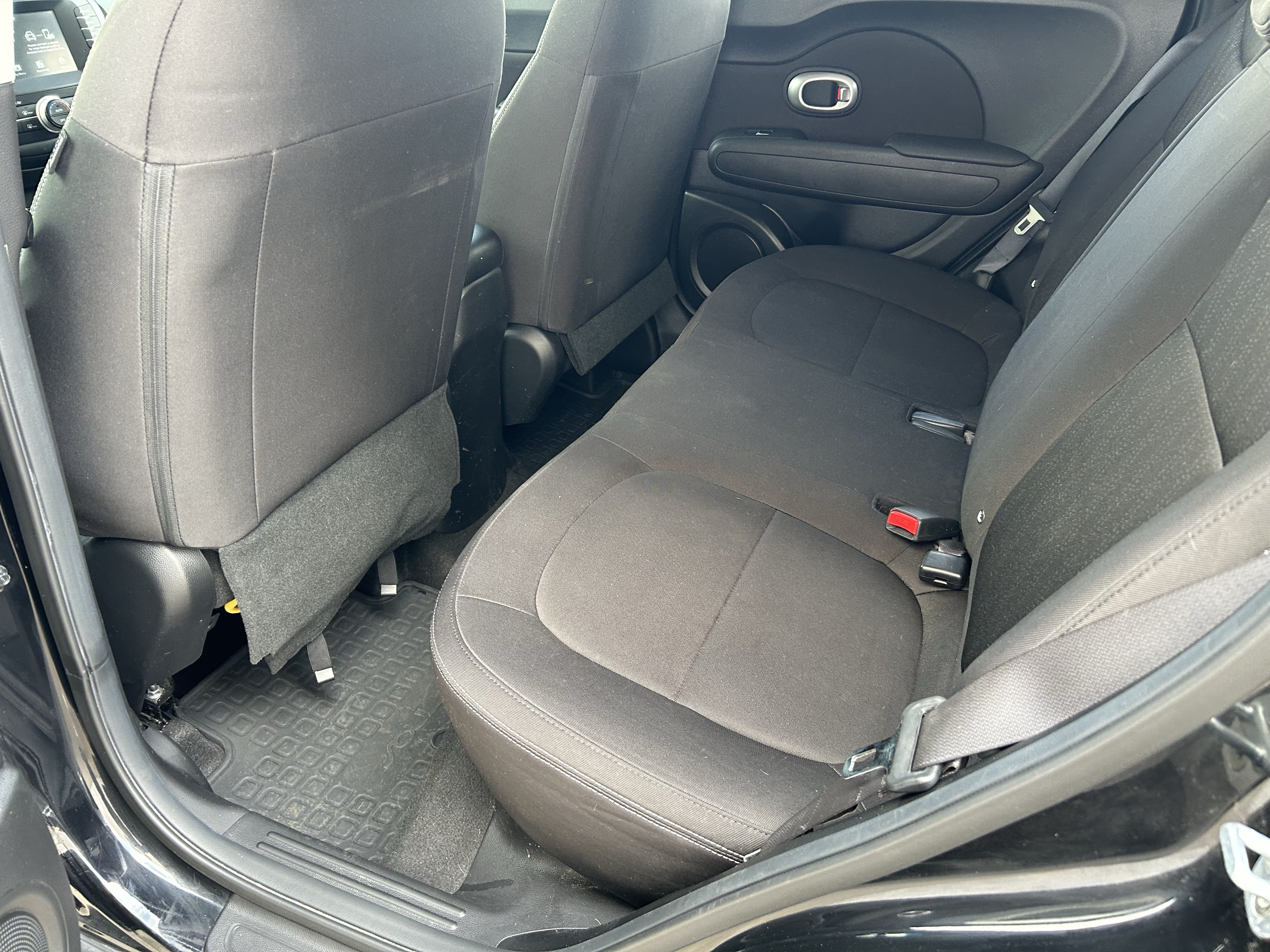 Used 2018 Kia Soul w/ Convenience Package FWD image 17