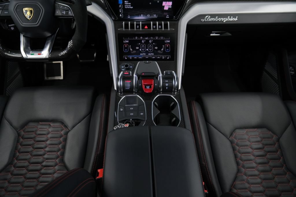Used 2021 Lamborghini Urus AWD/4WD image 66