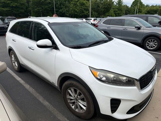 Used 2019 Kia Sorento AWD V6 image 2