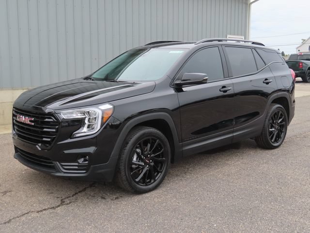Used 2024 GMC Terrain SLT w/ Elevation Edition AWD/4WD image 6
