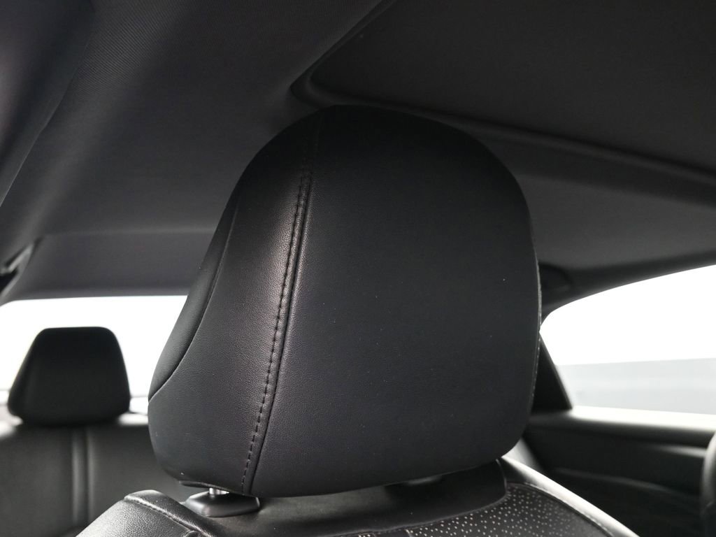 Used 2021 Toyota Avalon Limited w/ Advanced Safety Package FWD image 18