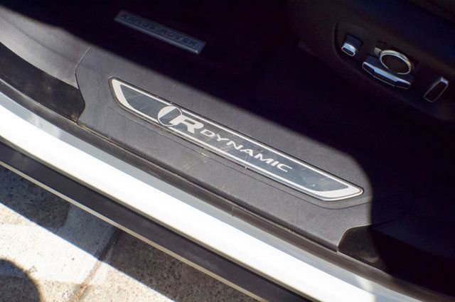Used 2020 Land Rover Range Rover Velar R-Dynamic HSE AWD/4WD image 38