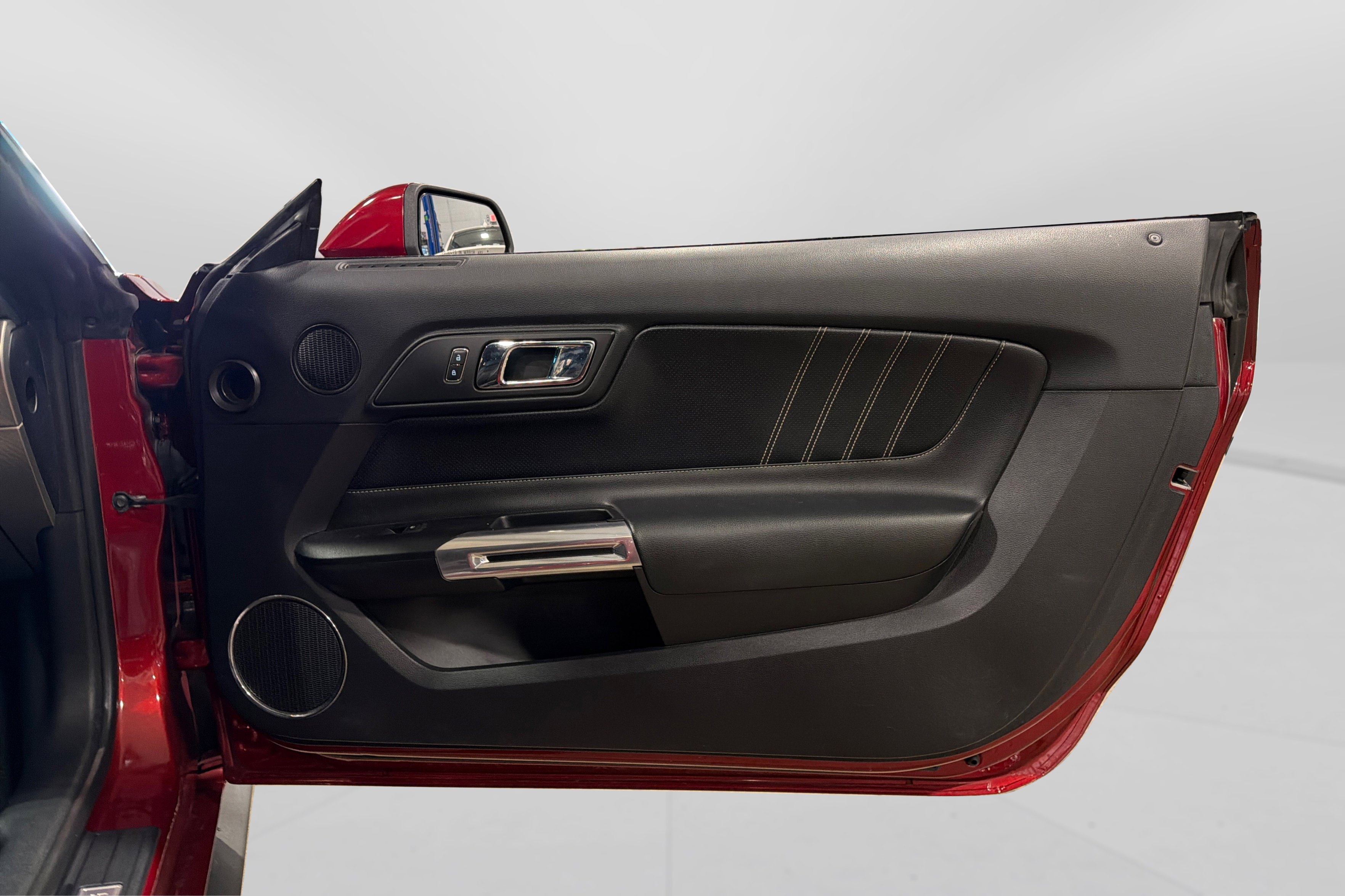 Used 2015 Ford Mustang GT Premium w/ Equipment Group 401A RWD image 36