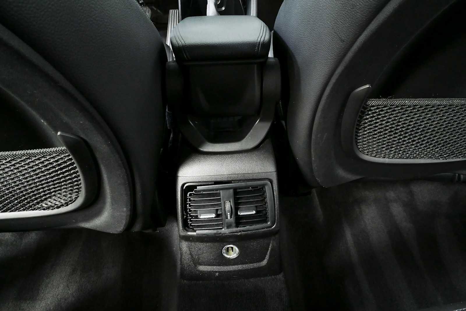 Used 2018 BMW X1 xDrive28i w/ M Sport Package AWD/4WD image 20