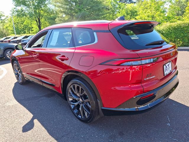 Used 2025 Toyota Crown Signia w/ Advanced Technology Package AWD/4WD image 4