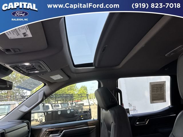 Used 2025 Chevrolet Silverado 1500 LT Trail Boss w/ LT Trail Boss Premium Package AWD/4WD image 21