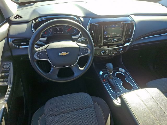 Used 2021 Chevrolet Traverse LS FWD image 2