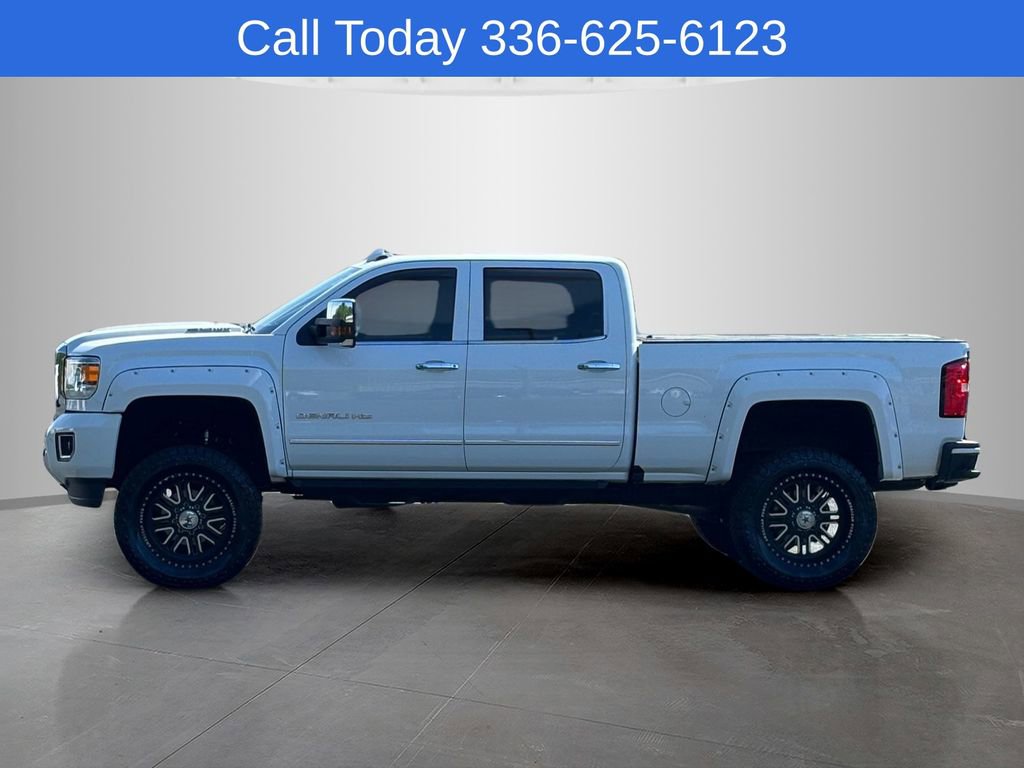 Used 2017 GMC Sierra 2500 Denali w/ Duramax Plus Package AWD/4WD image 2