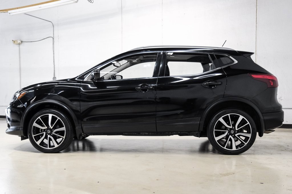 Used 2019 Nissan Rogue Sport SL w/ Premium Package image 12