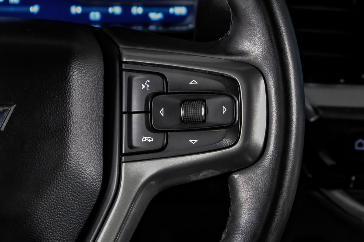 Used 2025 Chevrolet Silverado 3500 LTZ w/ LTZ Convenience Package AWD/4WD image 19