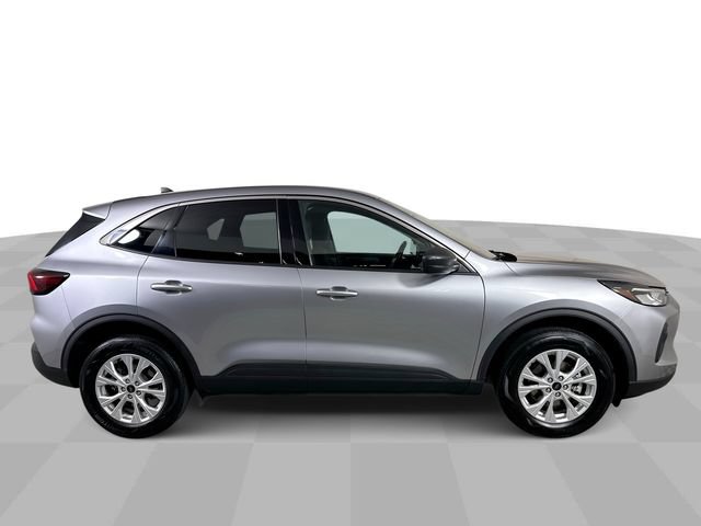 Used 2024 Ford Escape Active w/ Tech Pack #1 AWD/4WD image 9