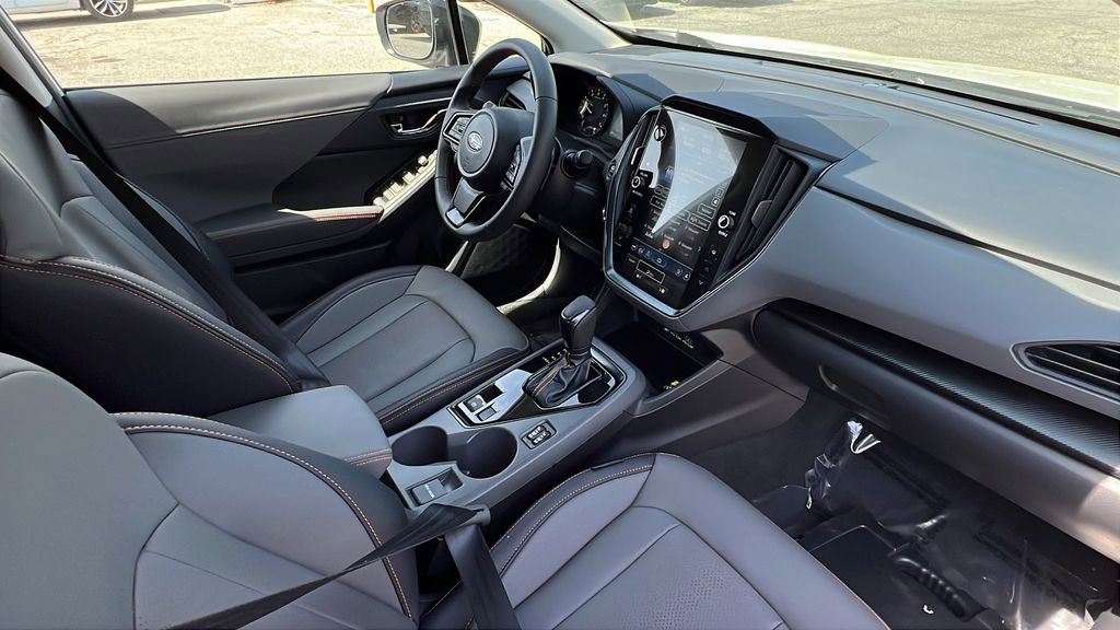 Certified 2025 Subaru Crosstrek 2.5i Limited w/ Crosstrek Mirror Package image 9
