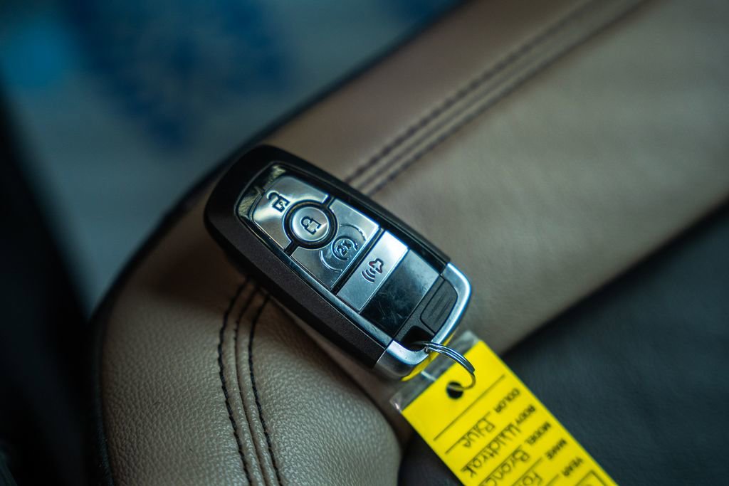 Used 2023 Ford Bronco Wildtrak image 45