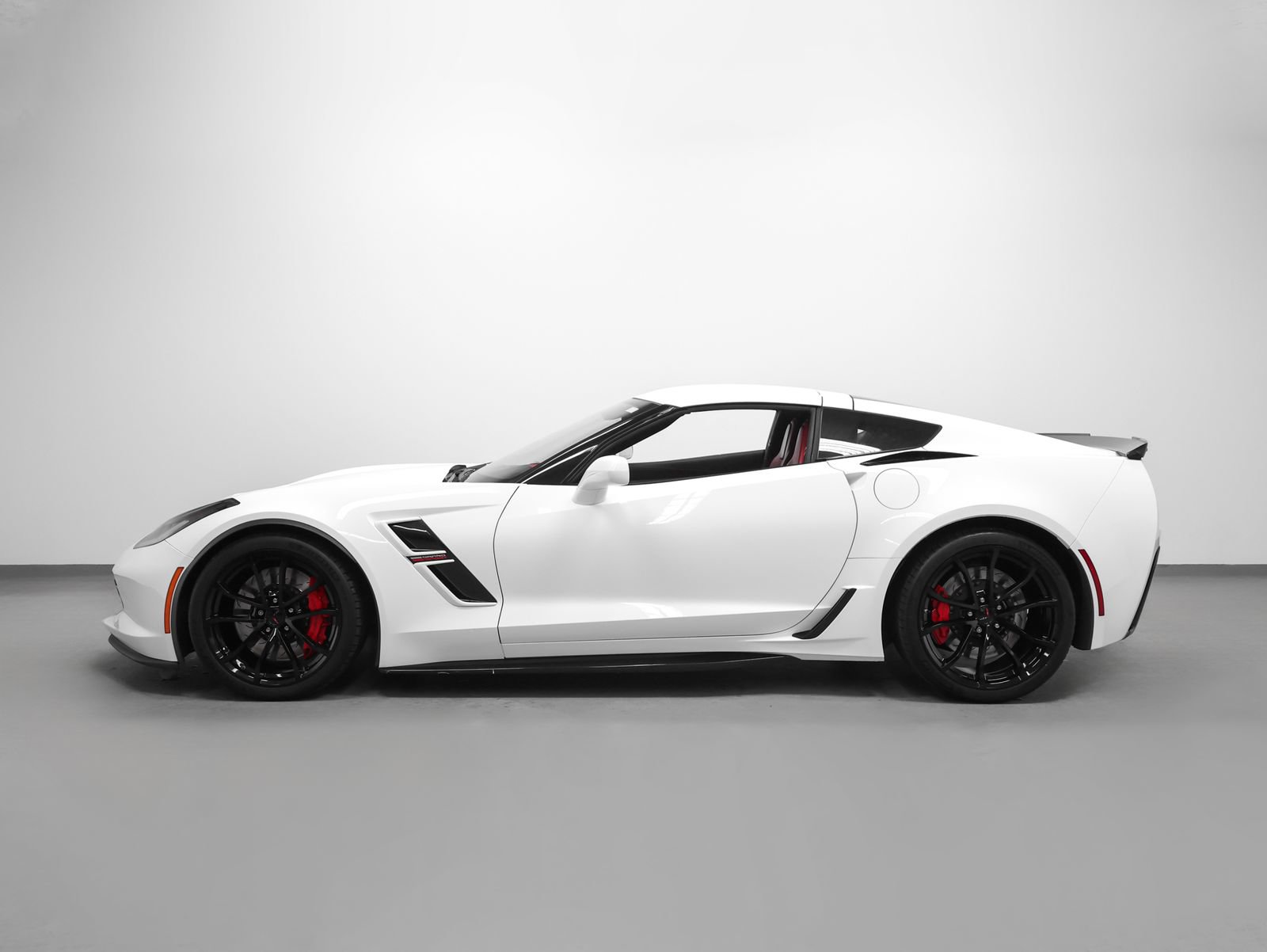Used 2019 Chevrolet Corvette Grand Sport image 2