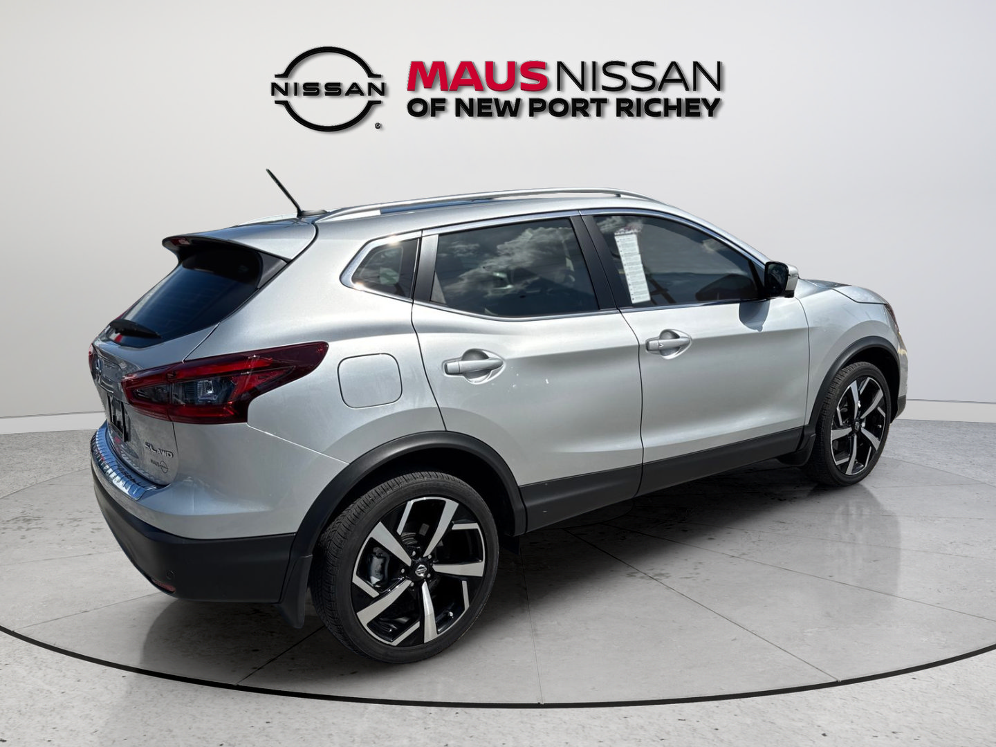 Certified 2022 Nissan Rogue Sport SL w/ Premium Package AWD/4WD image 13