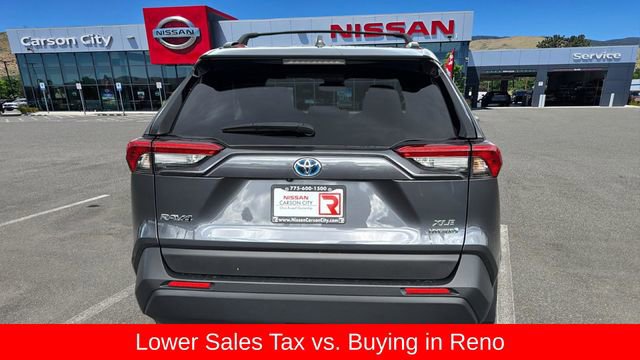 Used 2024 Toyota RAV4 XLE w/ Convenience Package image 4
