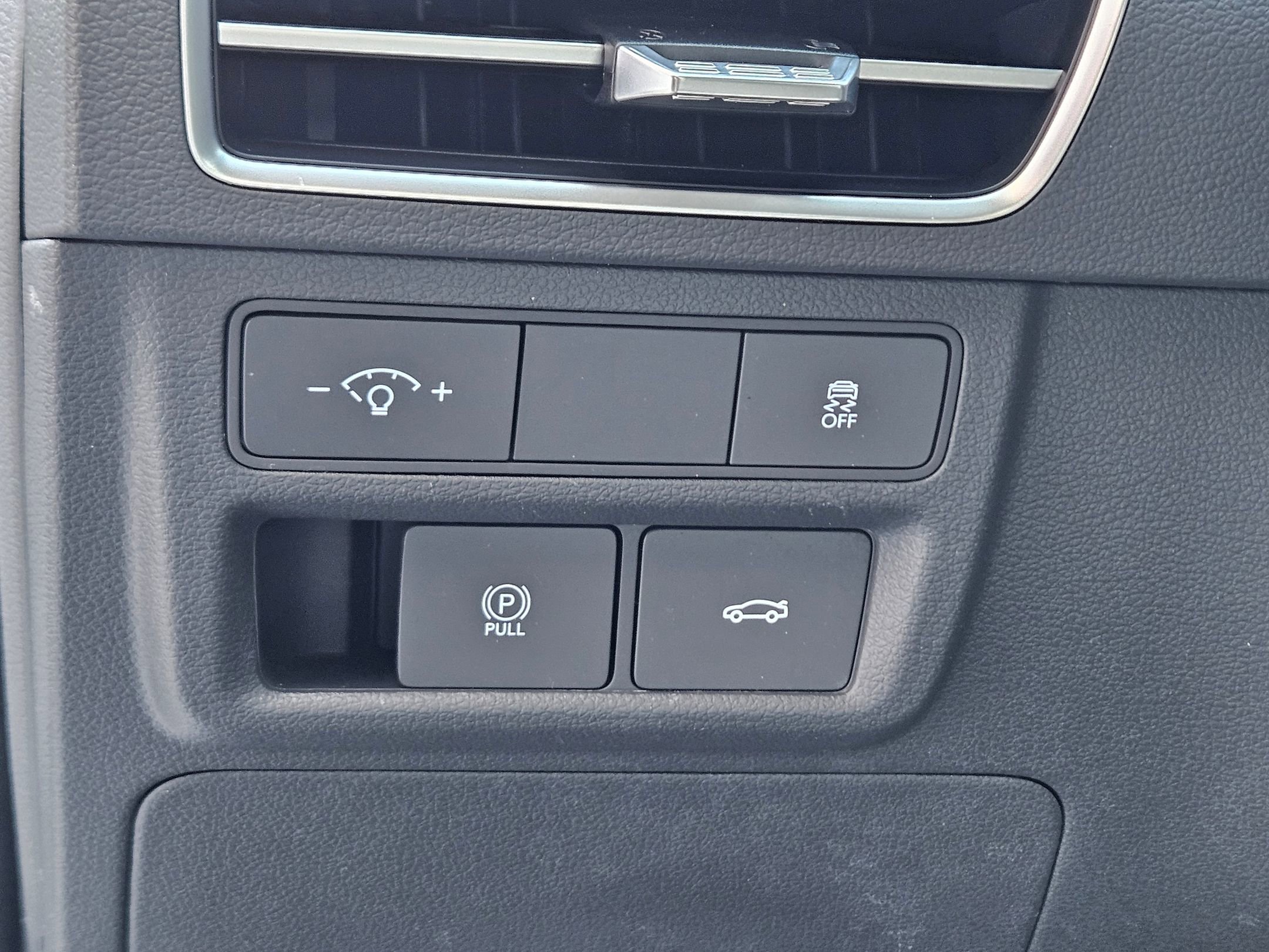 Used 2025 Hyundai Sonata SEL FWD image 19