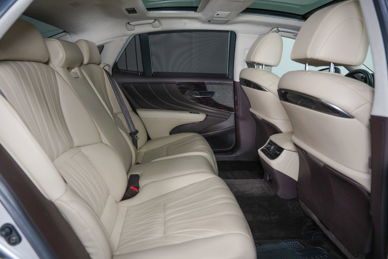 Used 2018 Lexus LS 500 w/ Luxury Package image 34