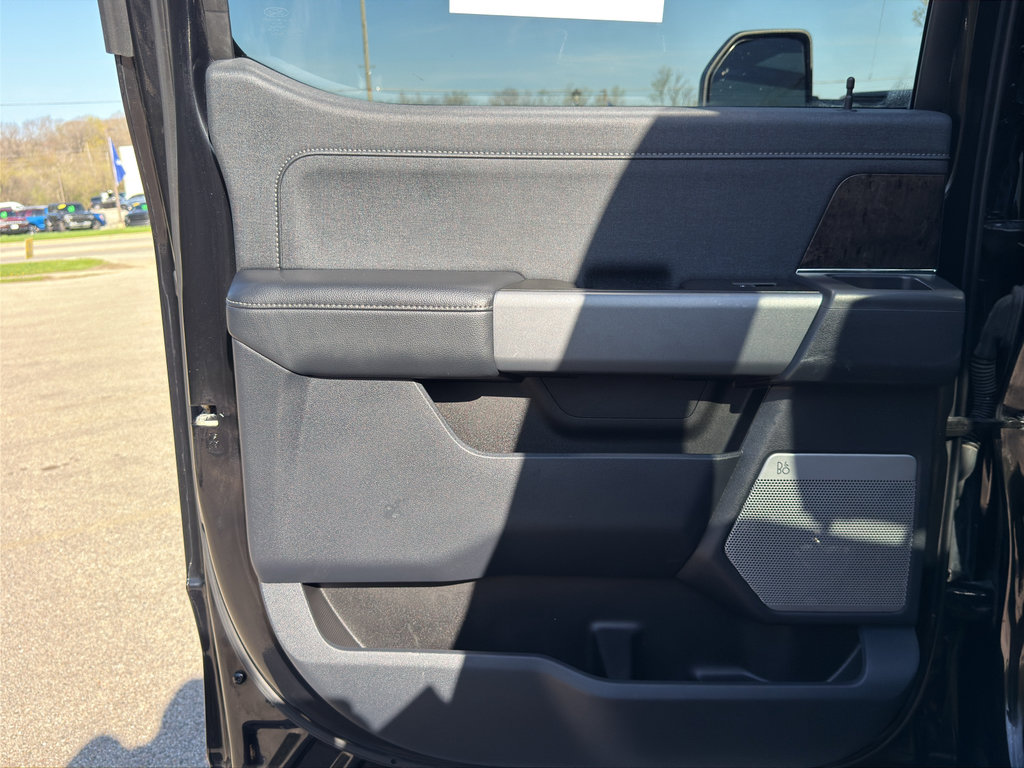 Used 2024 Ford F250 Lariat w/ Lariat Ultimate Package AWD/4WD image 20