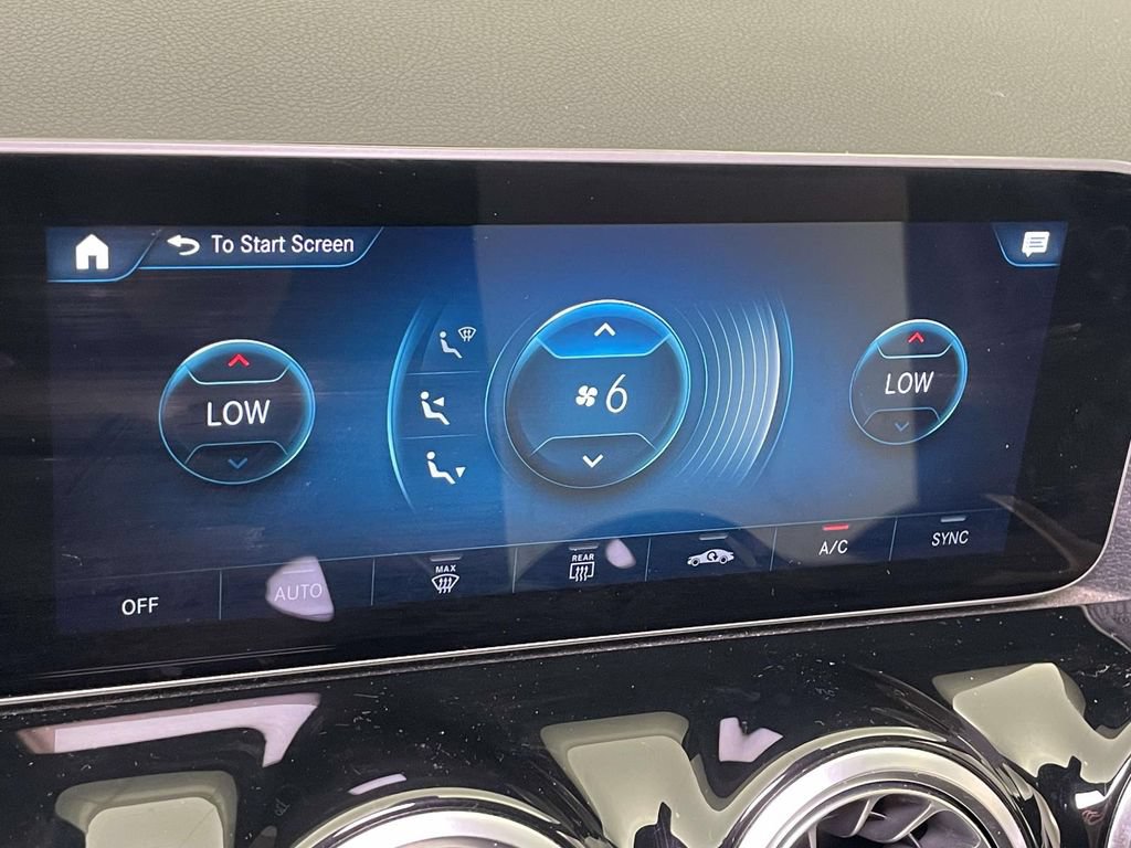 Used 2021 Mercedes-Benz GLA 250 4MATIC image 25