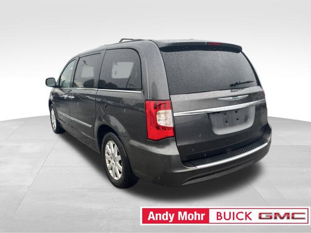 Used 2016 Chrysler Town & Country Touring w/ Driver Convenience Group FWD image 12