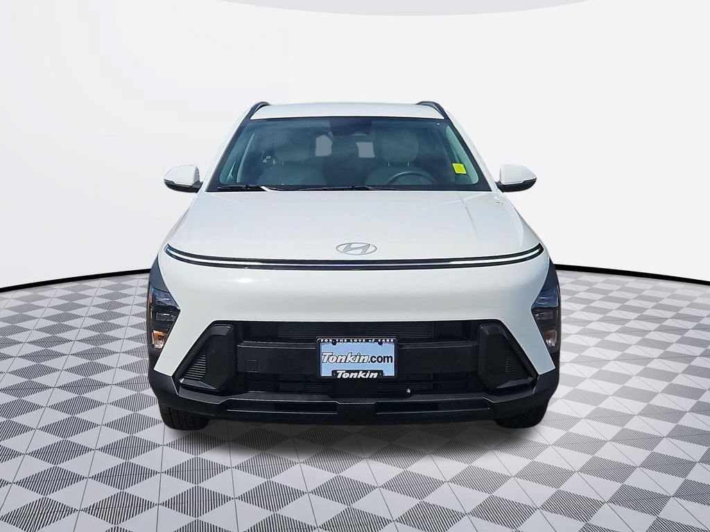 Certified 2025 Hyundai Kona SEL AWD/4WD image 9