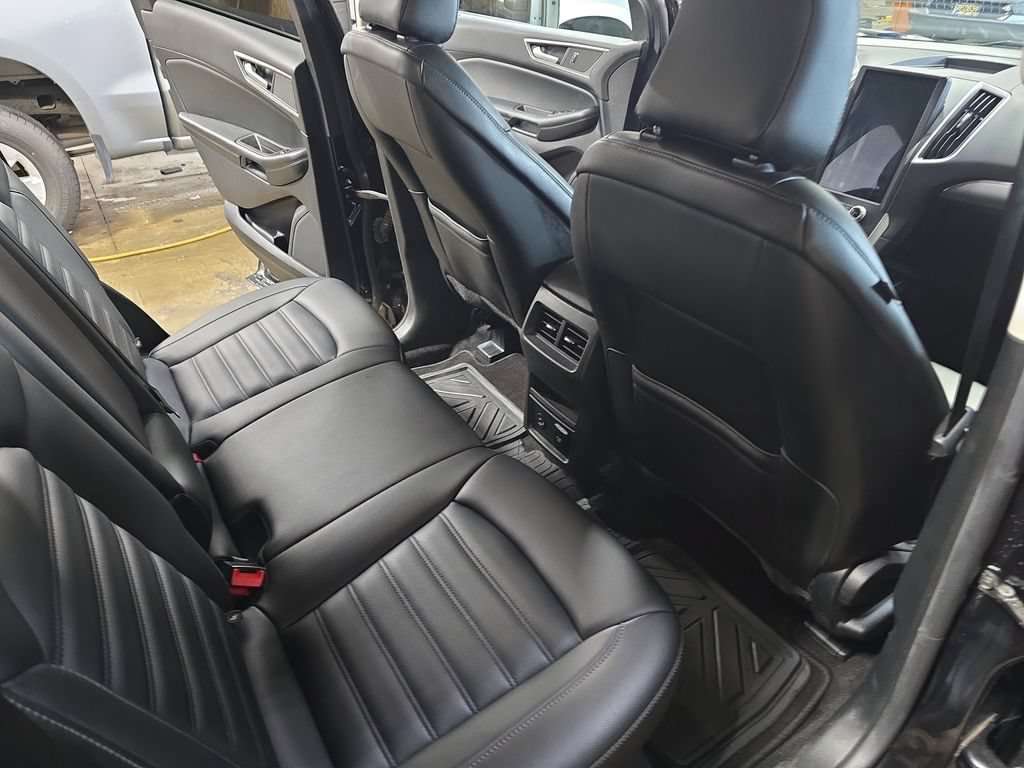 Used 2022 Ford Edge SEL w/ Convenience Package AWD/4WD image 13