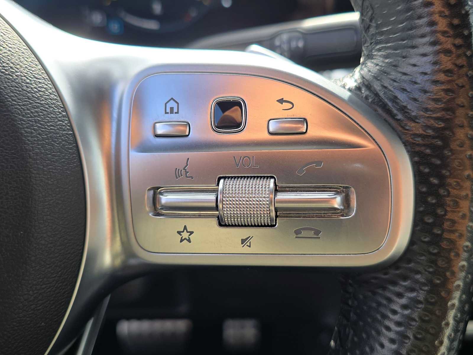 Used 2021 Mercedes-Benz GLB 250 image 28