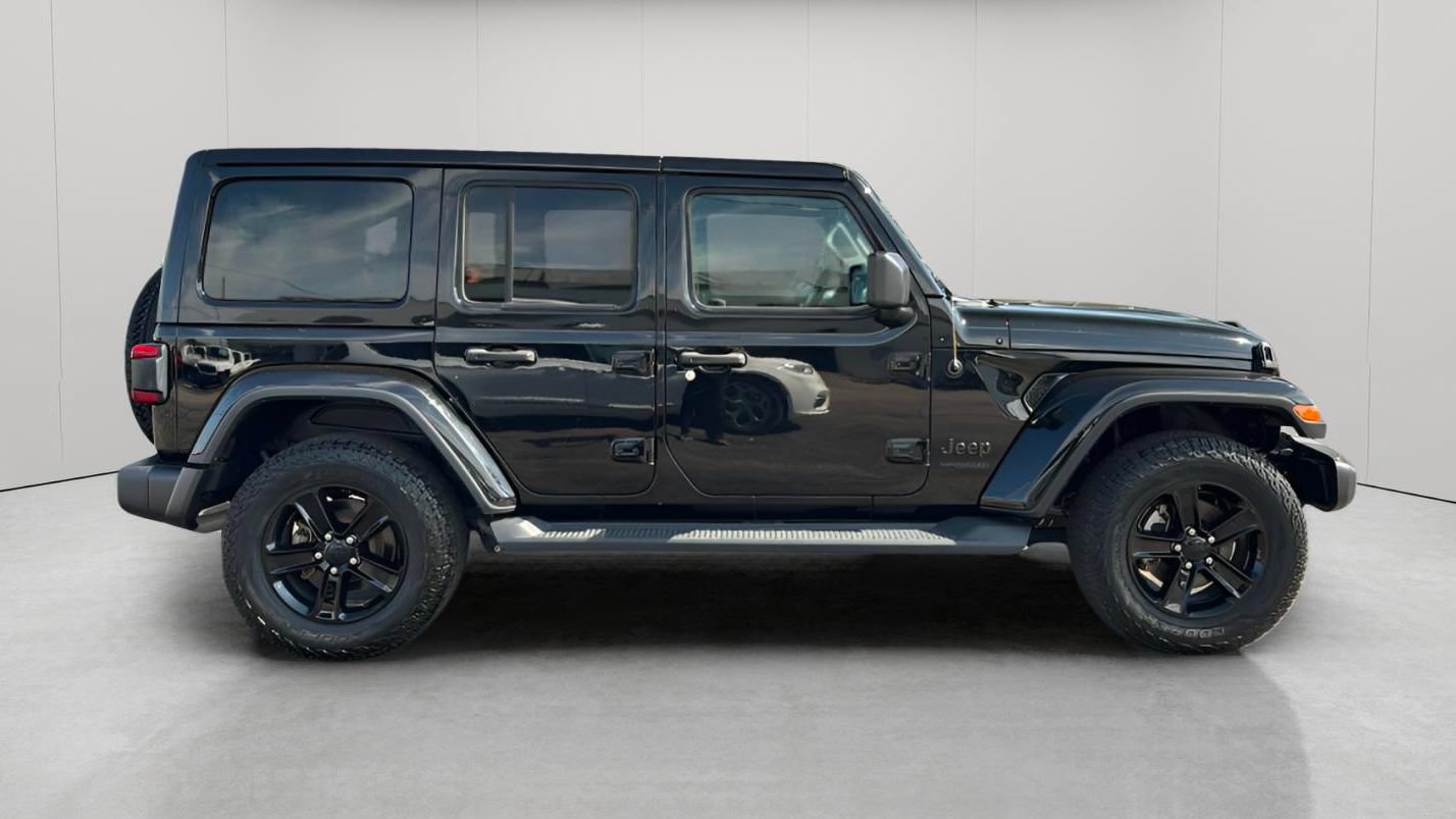 Used 2021 Jeep Wrangler Unlimited Sahara AWD/4WD image 4