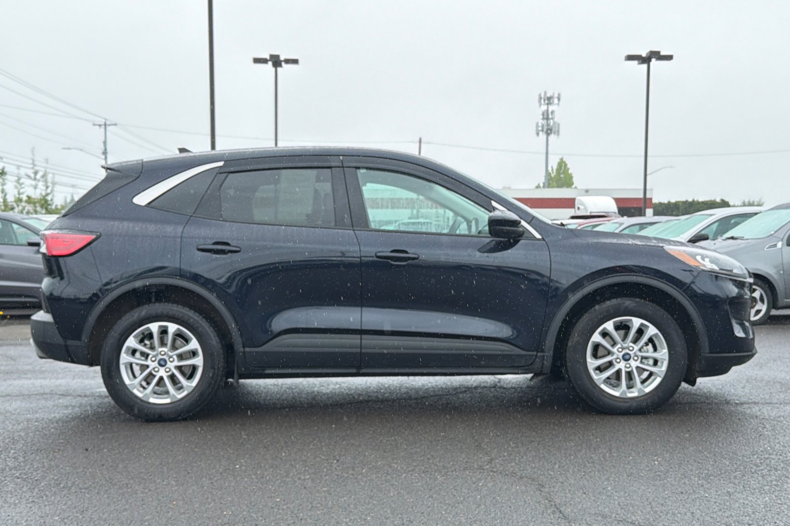 Used 2021 Ford Escape SE AWD/4WD image 3