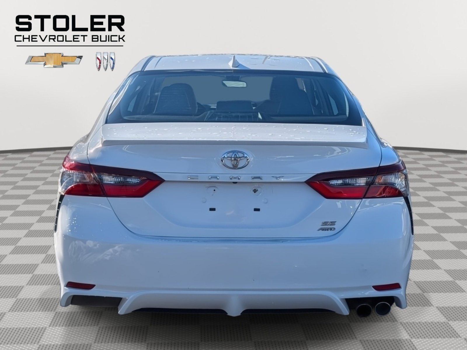 Used 2022 Toyota Camry SE image 4