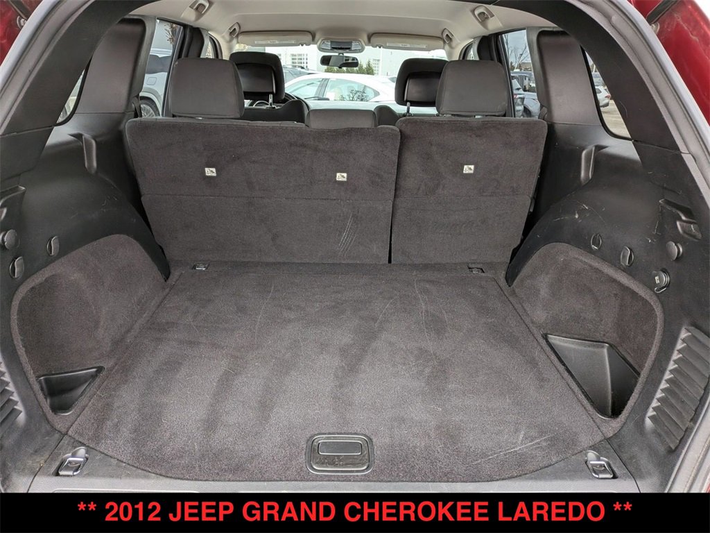 Used 2012 Jeep Grand Cherokee Laredo w/ Laredo E Group image 24